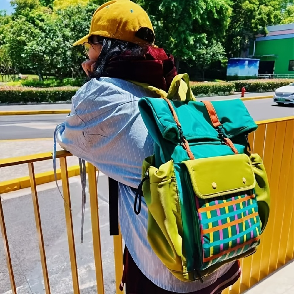 Sac à dos roll-top coloré à carreaux